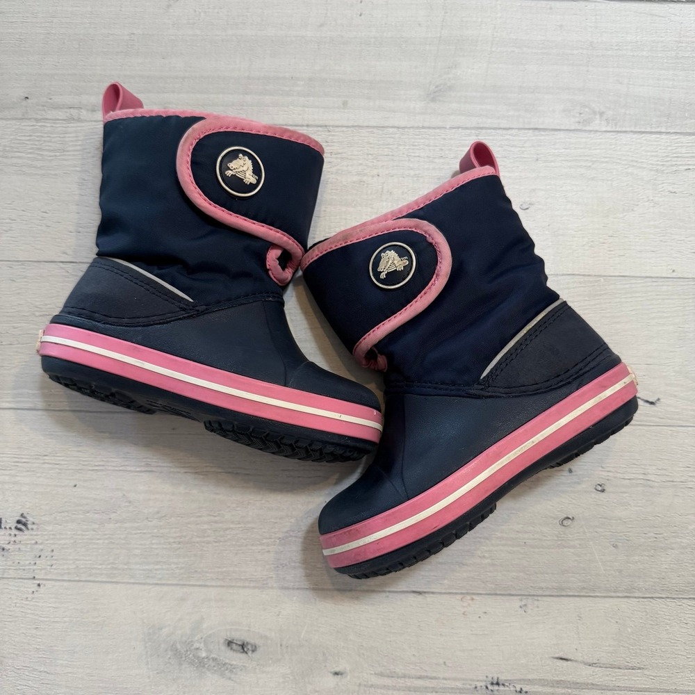 Crocs girls navy‎ blue pink snow boots child size 7